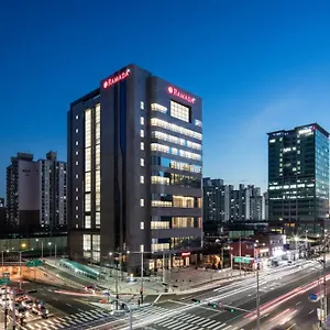 Hotel Ramada By Wyndham Sindorim ****