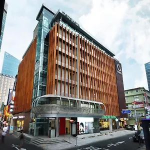 Metro Myeongdong Seoel